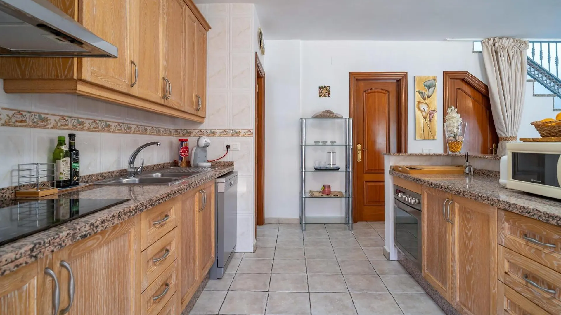 Cozy Home In Sayalonga With Wifi 0*,