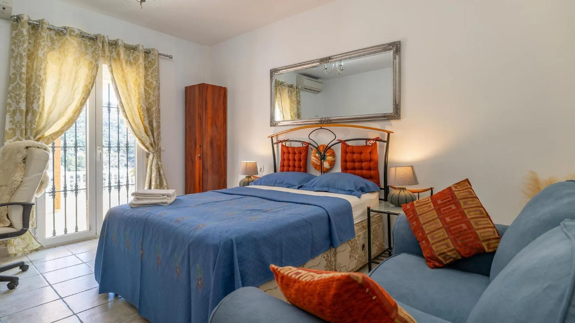 Cozy Home In Sayalonga With Wifi 0*,  Spain